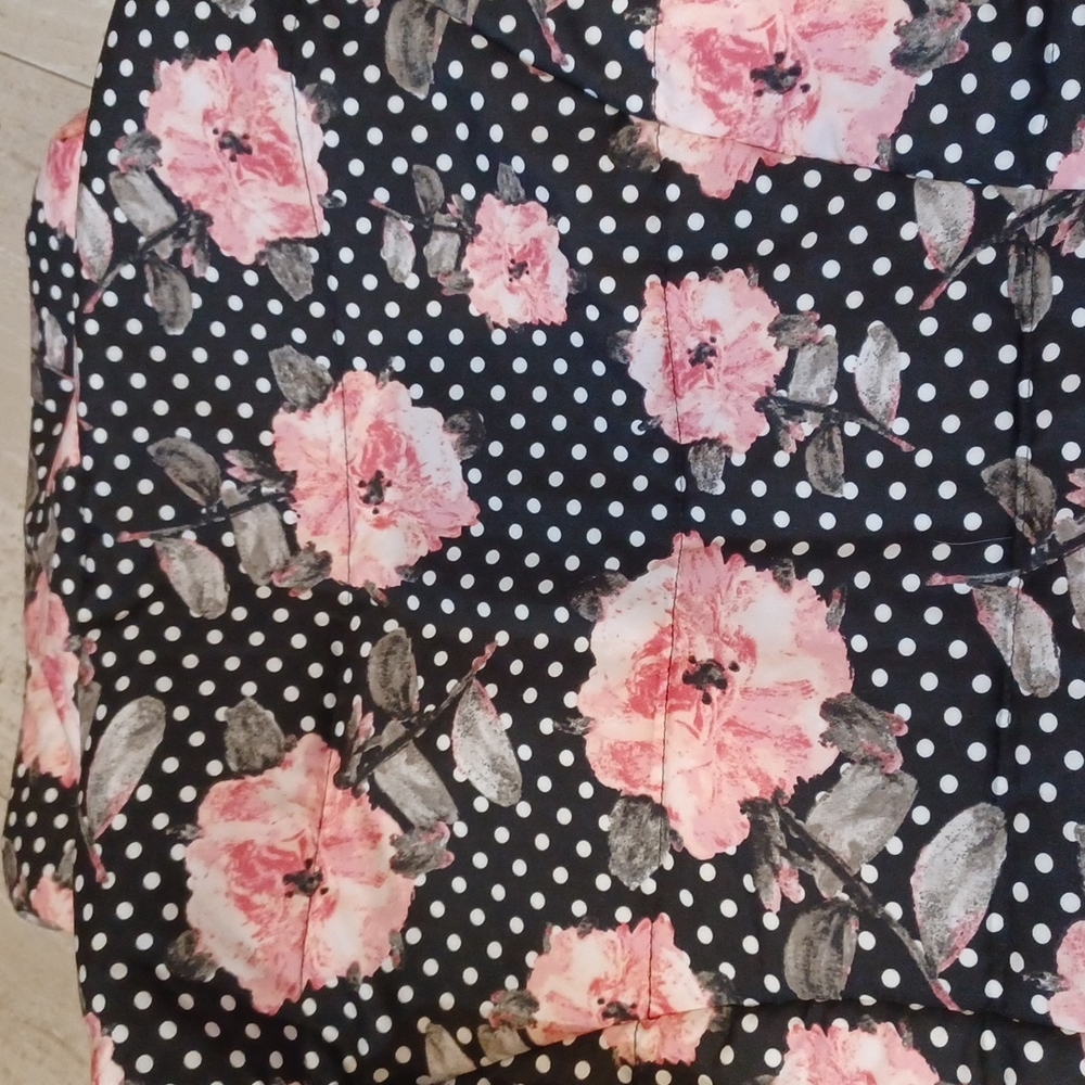 Chico's Lightly Quilted Black/White Polka Dot Flower Jacket - Picture 7 of 7